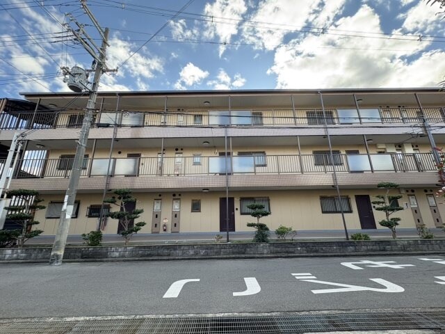 リィヴチャシャトウの物件外観写真