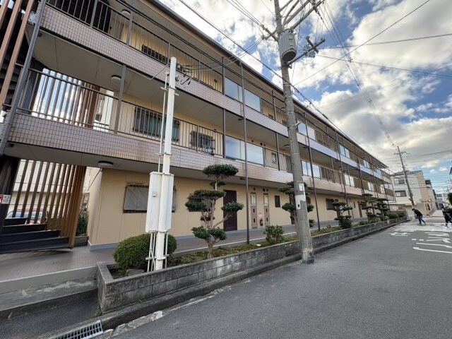 リィヴチャシャトウの物件外観写真