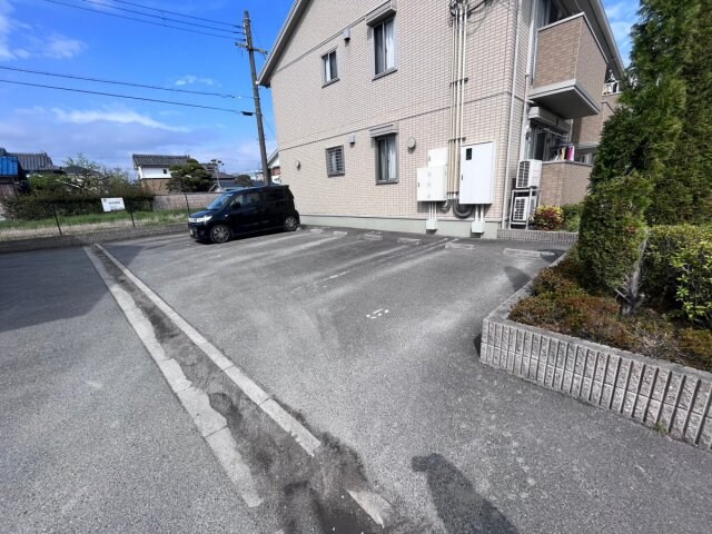 シャトルコートの物件外観写真