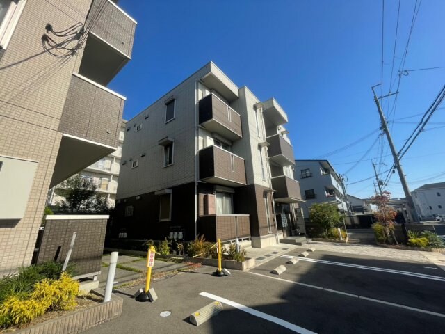 ソシュールの物件外観写真