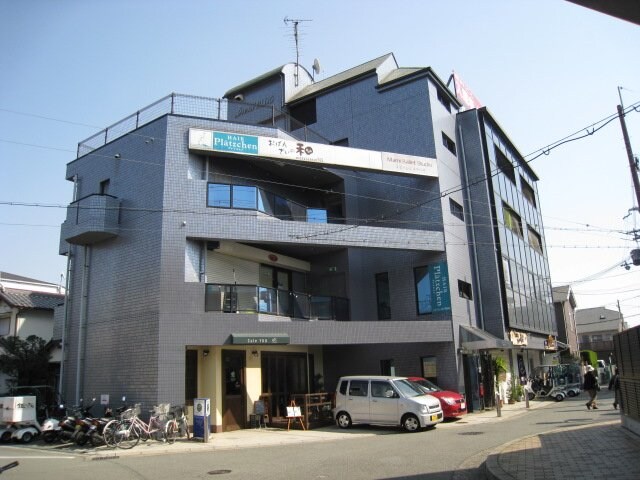 岩井ビルの物件外観写真