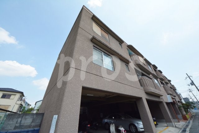 セブンハイムの物件外観写真