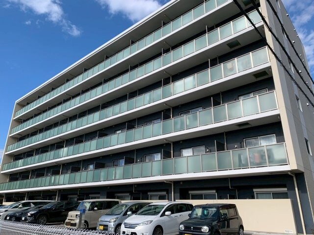 セレノスクエアの物件外観写真