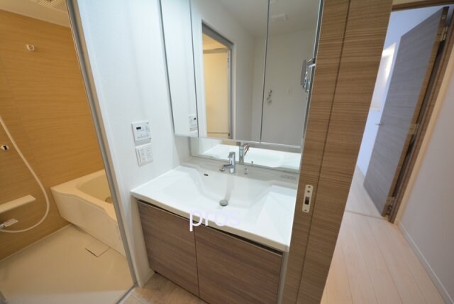 メープルスクエア心斎橋の物件内観写真