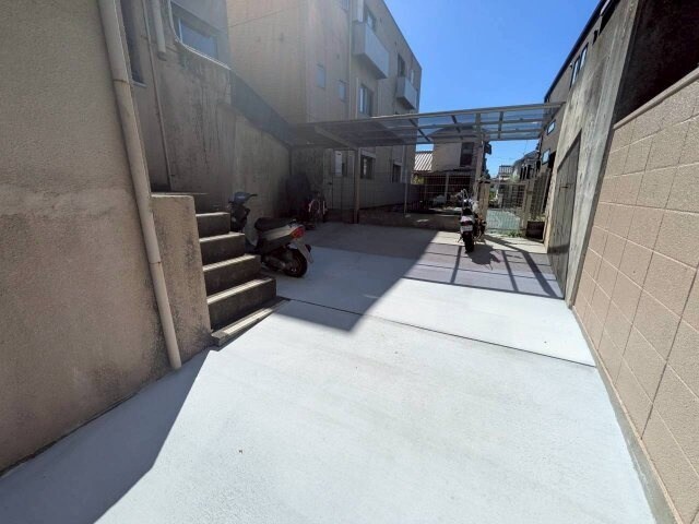 マンション紫明園の物件外観写真