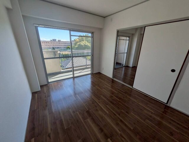 マンション紫明園の物件内観写真