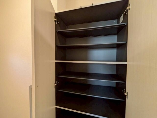 ヴィラ　カレント　ウエストの物件内観写真