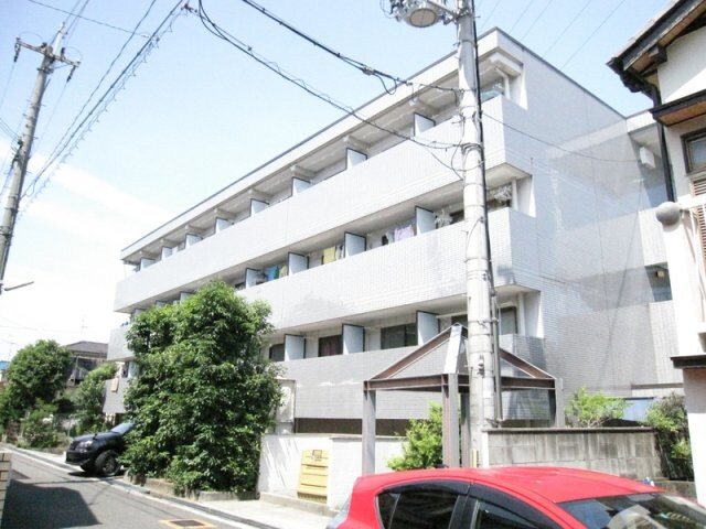 ヤングパレス茨木の物件外観写真