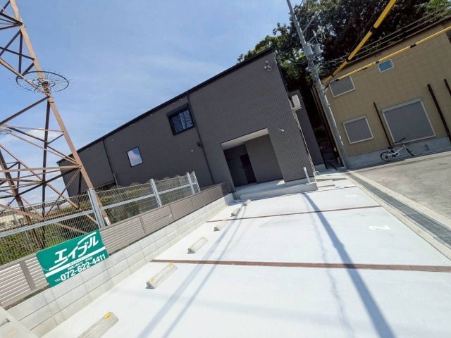 シェモア茨木郡山の物件外観写真