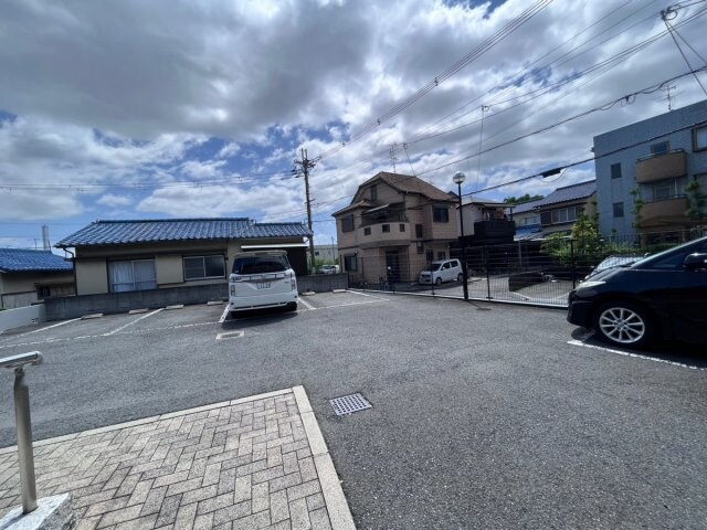 カトルセゾン中甚の物件外観写真