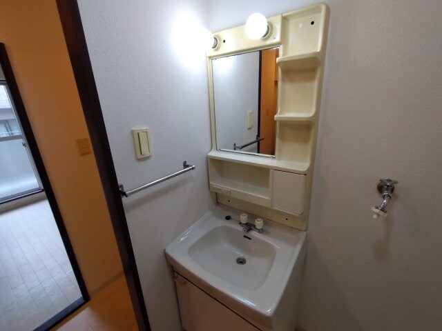 コンプリーションⅠの物件内観写真