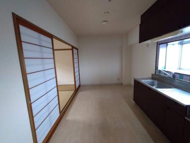 コンプリーションⅠの物件内観写真