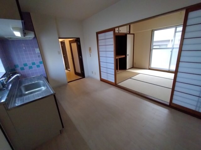 コンプリーションⅠの物件内観写真