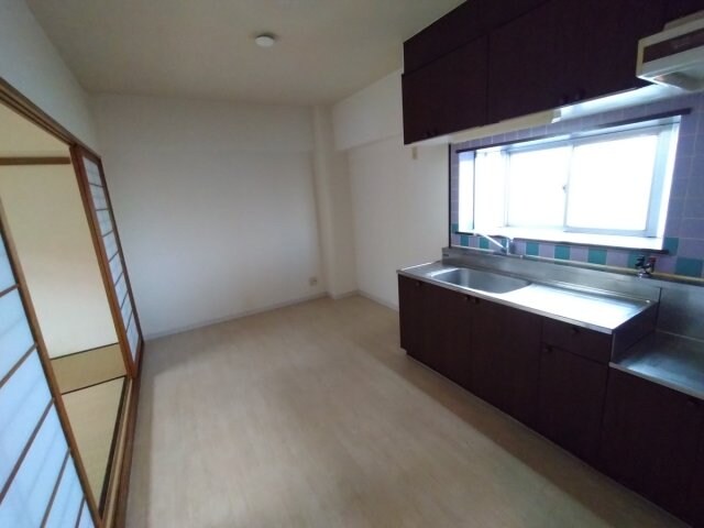 コンプリーションⅠの物件内観写真