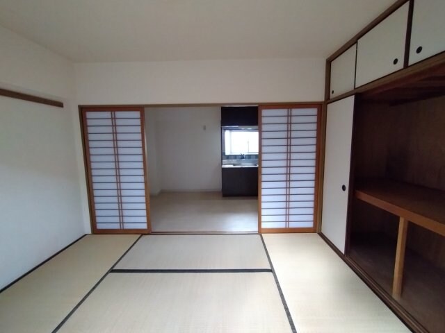 コンプリーションⅠの物件内観写真