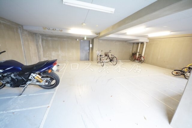 ラ・メゾン・リュミエール彩都の物件外観写真