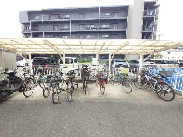 レジデンスセレ二ティーの物件外観写真