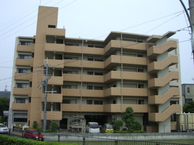 カモミール・ブランの物件外観写真