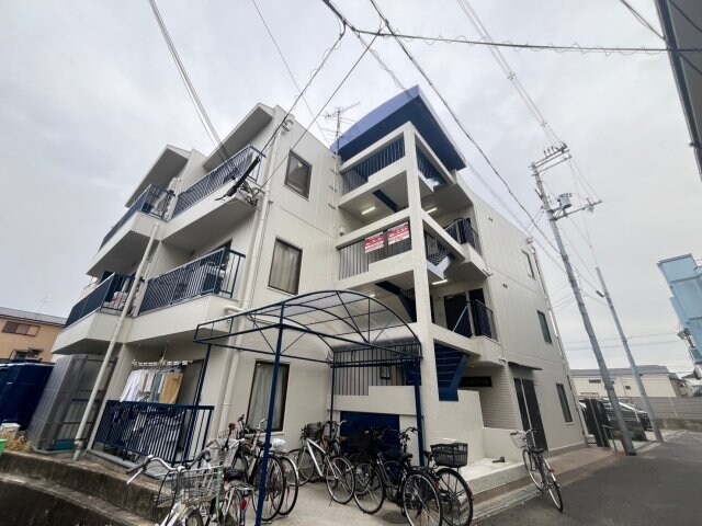 メゾンホワイトの物件外観写真