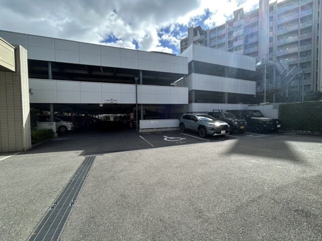 ジェイグラン高槻の物件外観写真