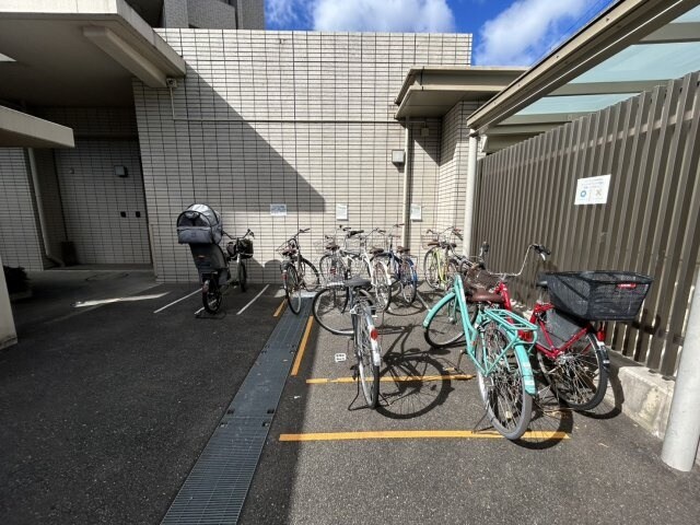 ジェイグラン高槻の物件外観写真