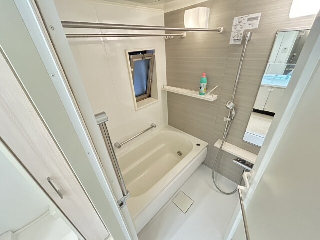 ジェイグラン高槻の物件内観写真