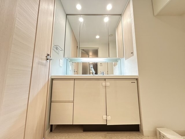 ジェイグラン高槻の物件内観写真