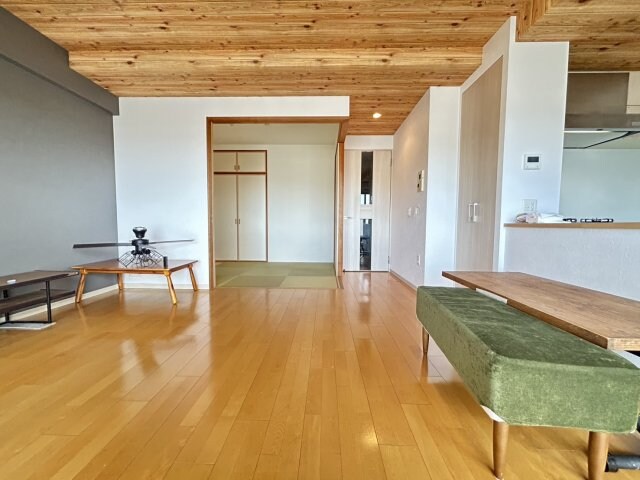 ジェイグラン高槻の物件内観写真