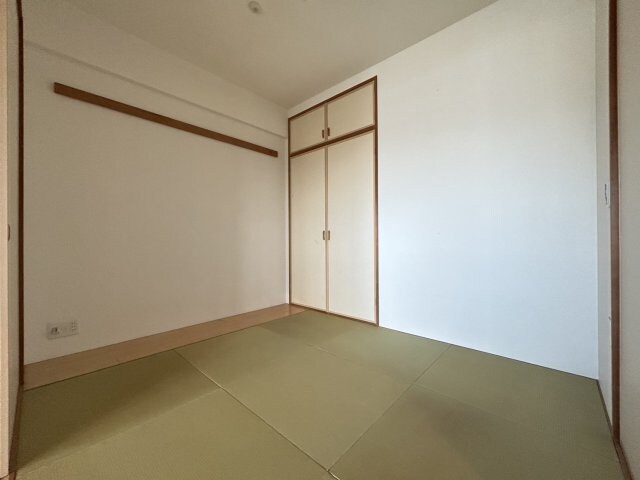 ジェイグラン高槻の物件内観写真