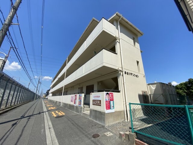 長谷川マンションの物件外観写真