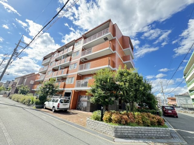 セントポリスの物件外観写真