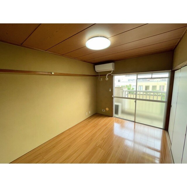 ローランドハイツの物件内観写真