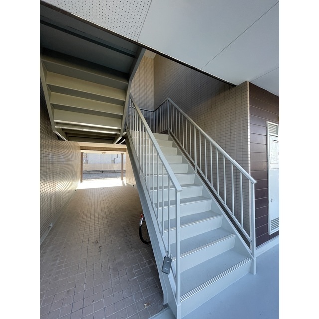 ハイツ大利根ⅢＡの物件外観写真