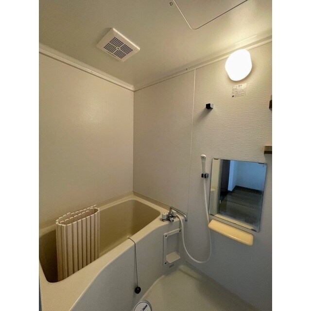 スクウェアコートＣの物件内観写真