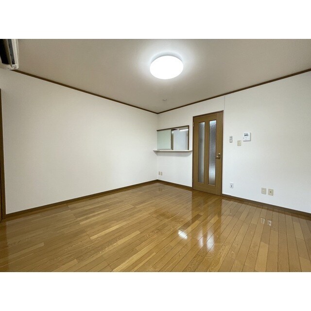 スクウェアコートＣの物件内観写真