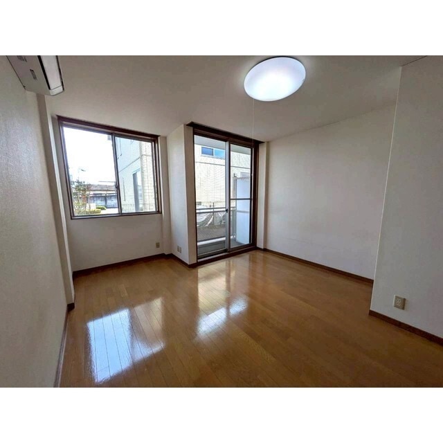 ハイム・シェレの物件内観写真