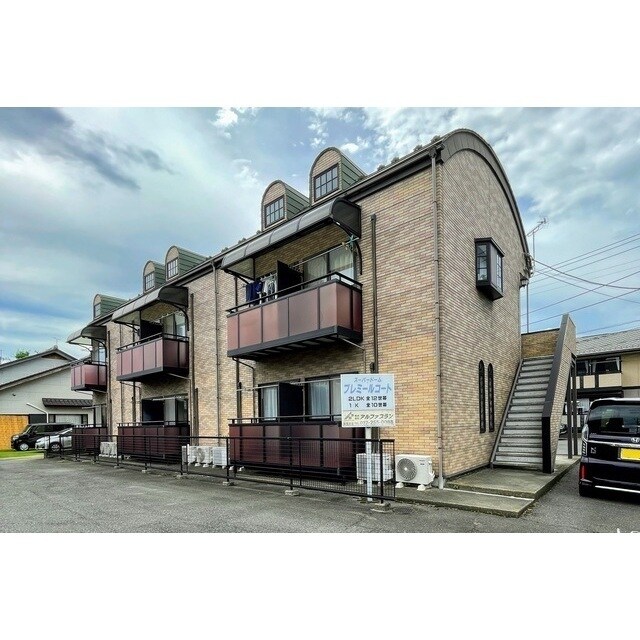 プレミールコートＡの物件外観写真