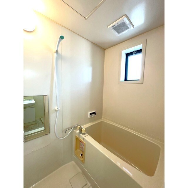 ミューチュアルＬＰⅡの物件内観写真