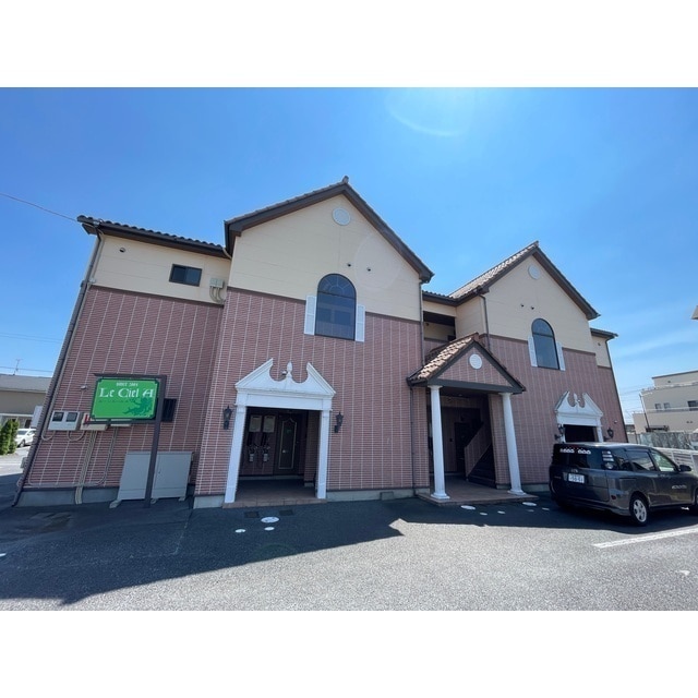 ルシエールＡの物件外観写真