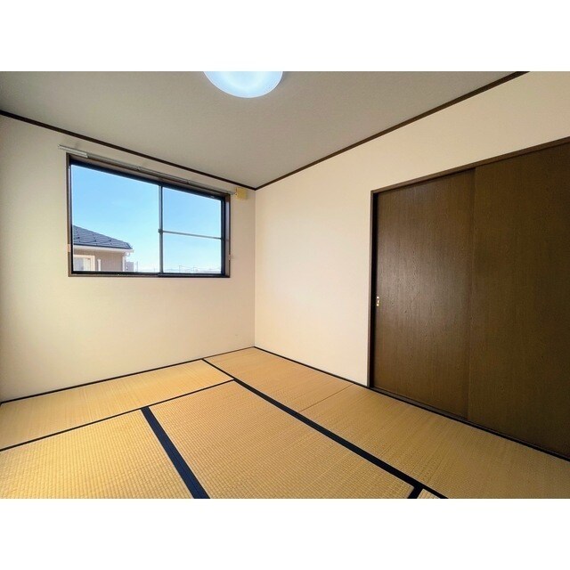 ルシエールＢの物件内観写真