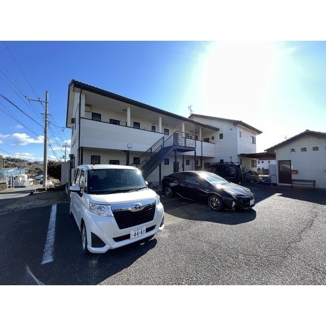 ワイワイハイツの物件外観写真