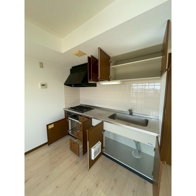 フォレストマンションの物件内観写真