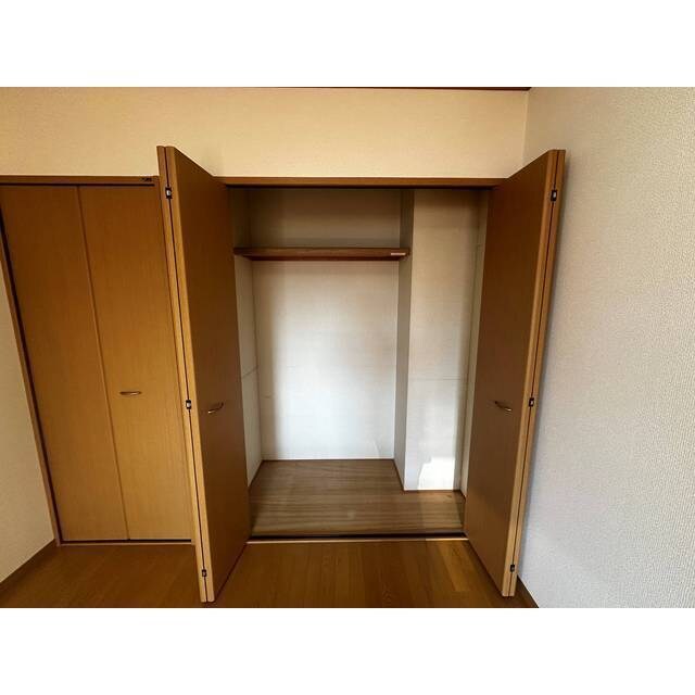 ラ・ピアッツァの物件内観写真