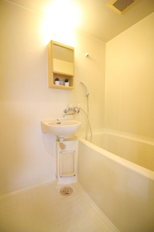 フローラル上本町の物件内観写真