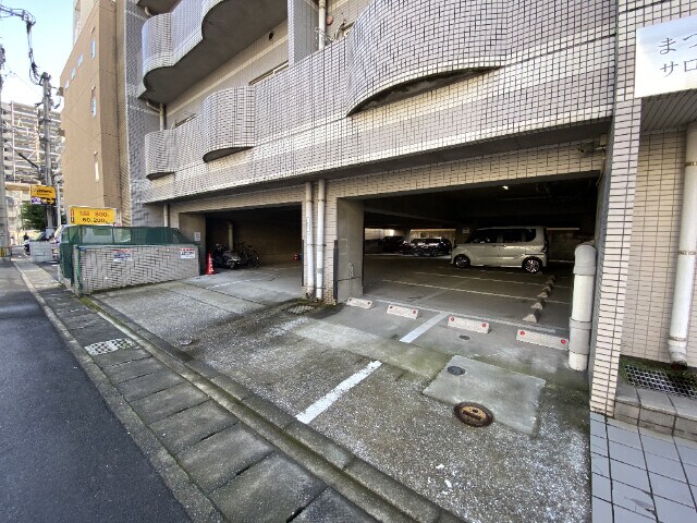 平之町タワーズの物件外観写真