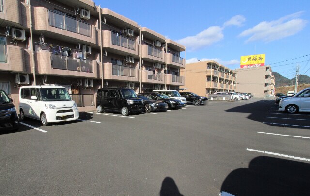 エステート姶良の物件外観写真