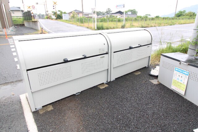 スカイコート平松の物件外観写真