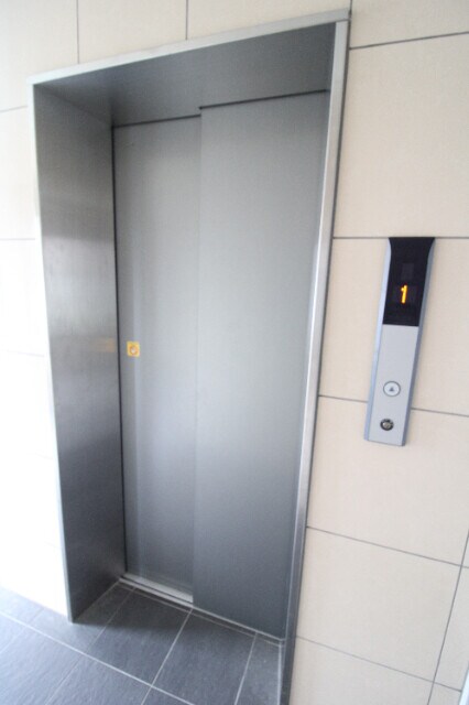 スカイコート平松の物件外観写真