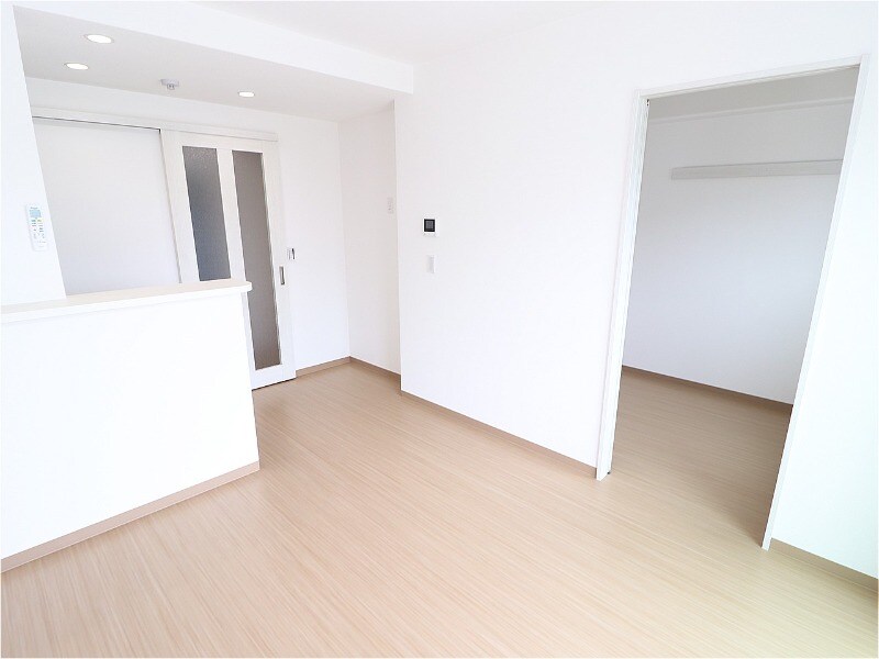 ピネータ天保山の物件内観写真