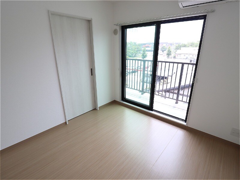 ピネータ天保山の物件内観写真